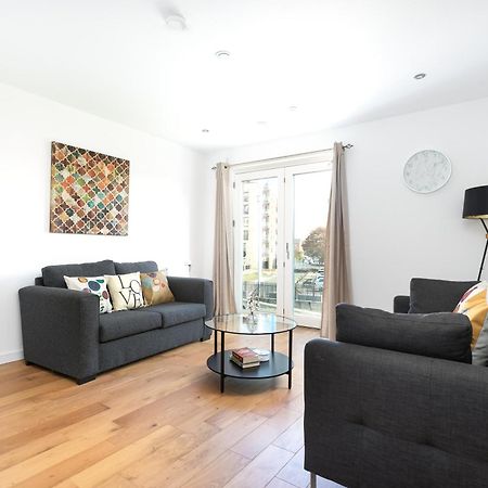 Skyvillion - Olympic View London Stratford Apartment Екстериор снимка