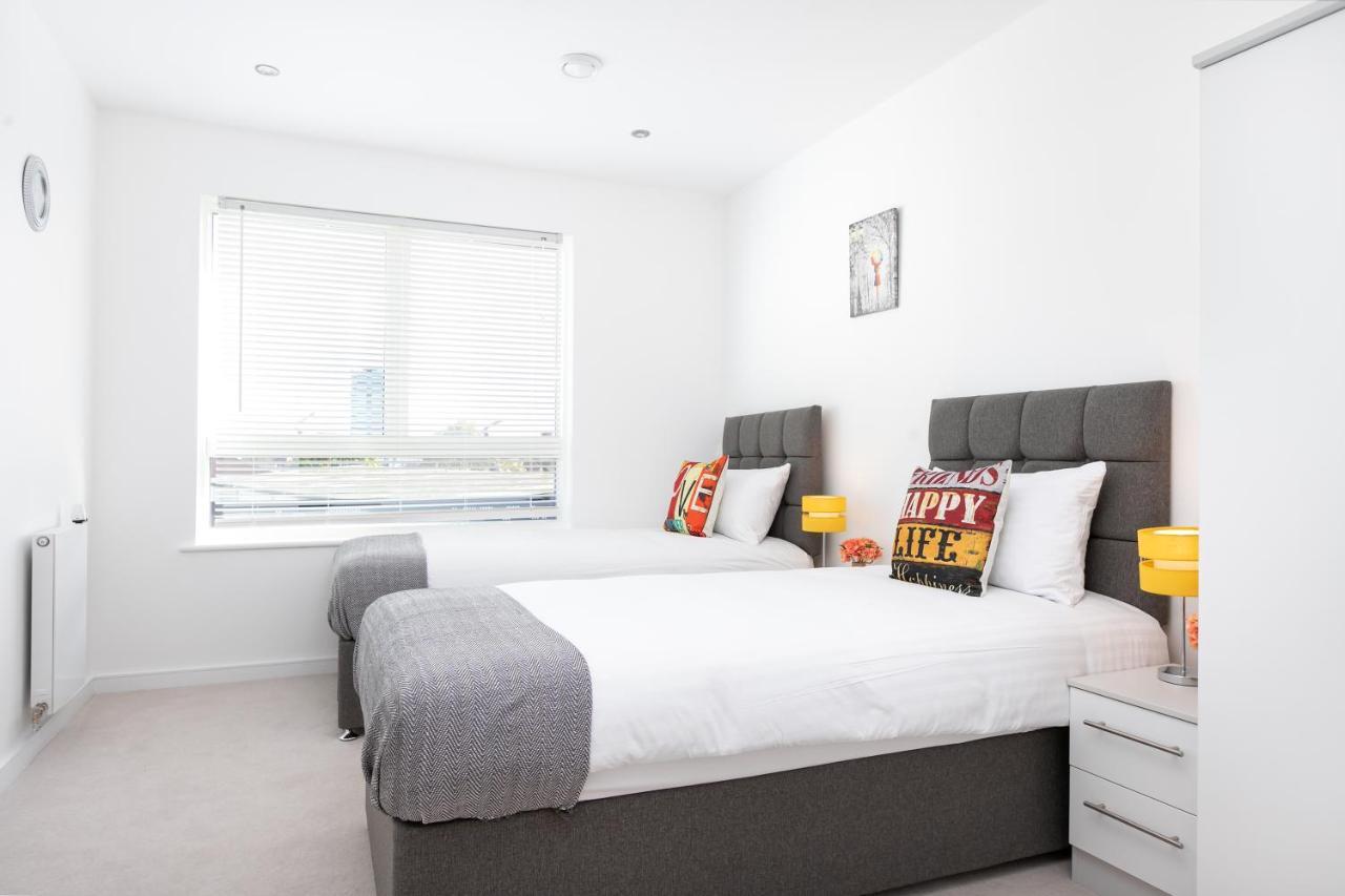 Skyvillion - Olympic View London Stratford Apartment Екстериор снимка