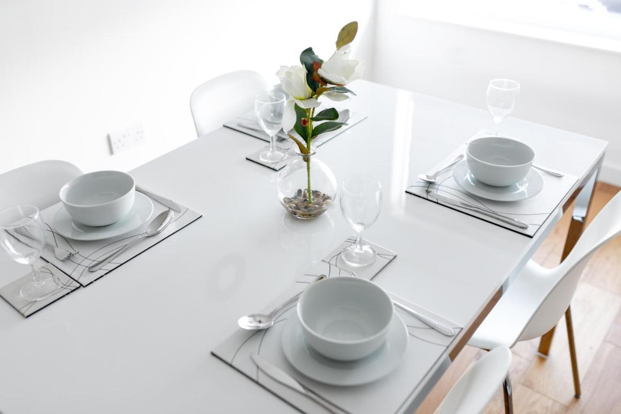 Skyvillion - Olympic View London Stratford Apartment Екстериор снимка