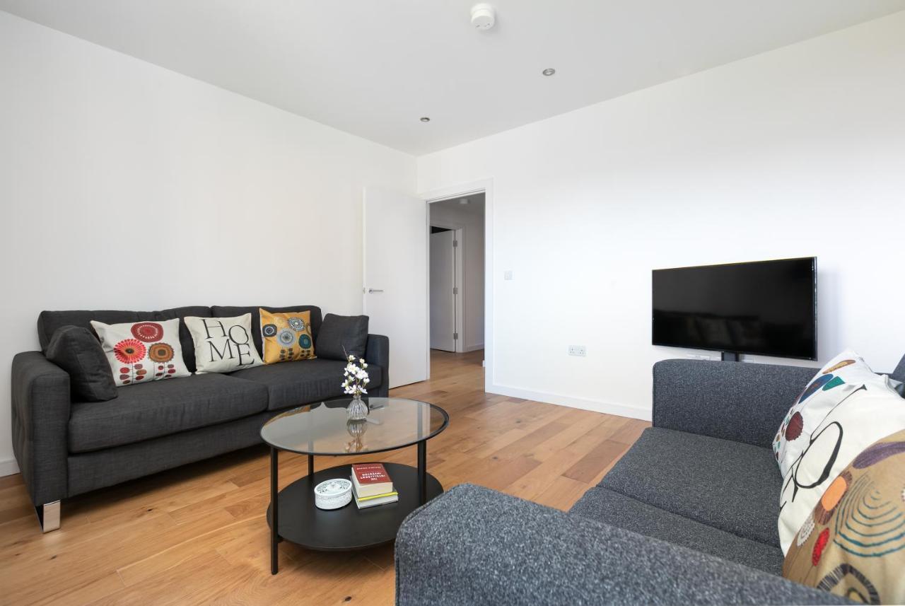 Skyvillion - Olympic View London Stratford Apartment Екстериор снимка
