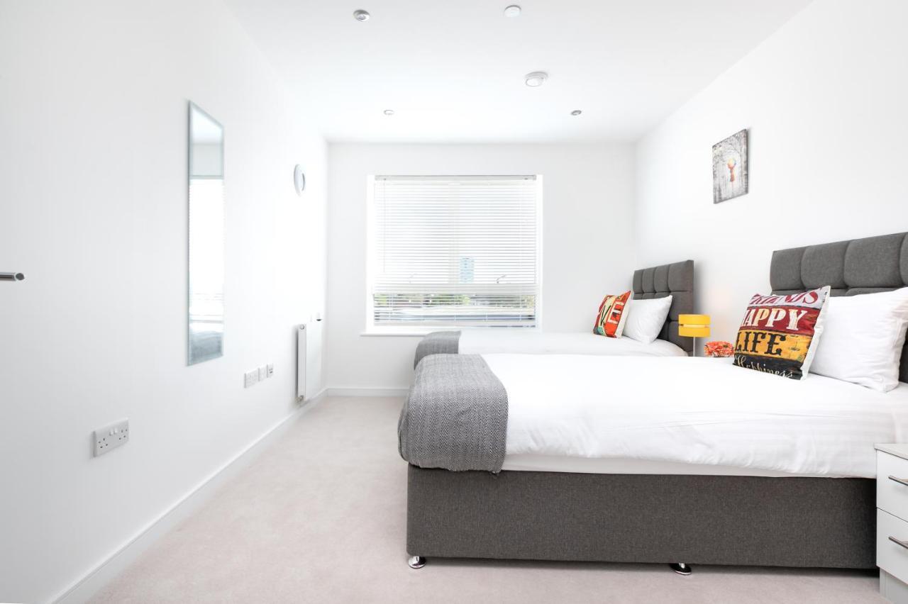 Skyvillion - Olympic View London Stratford Apartment Екстериор снимка