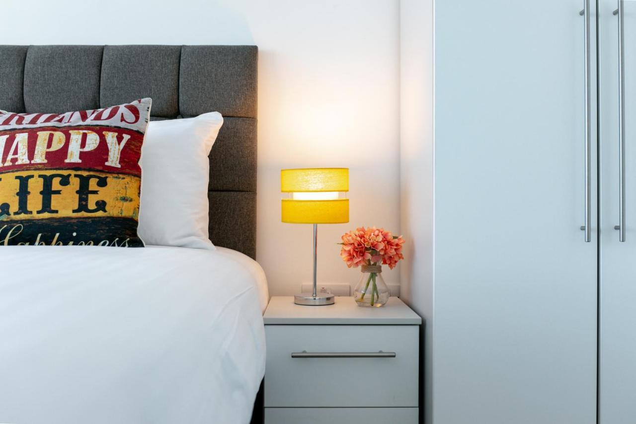 Skyvillion - Olympic View London Stratford Apartment Екстериор снимка