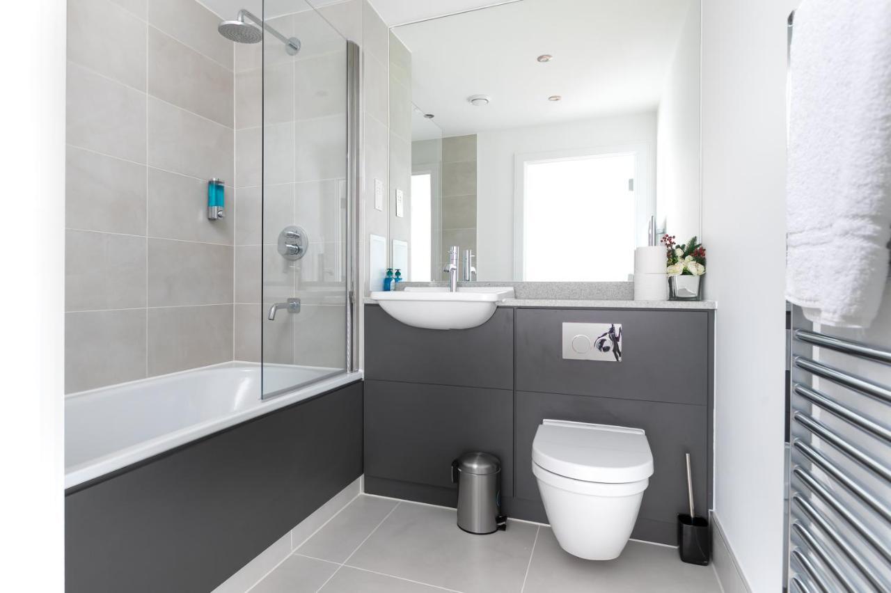 Skyvillion - Olympic View London Stratford Apartment Екстериор снимка