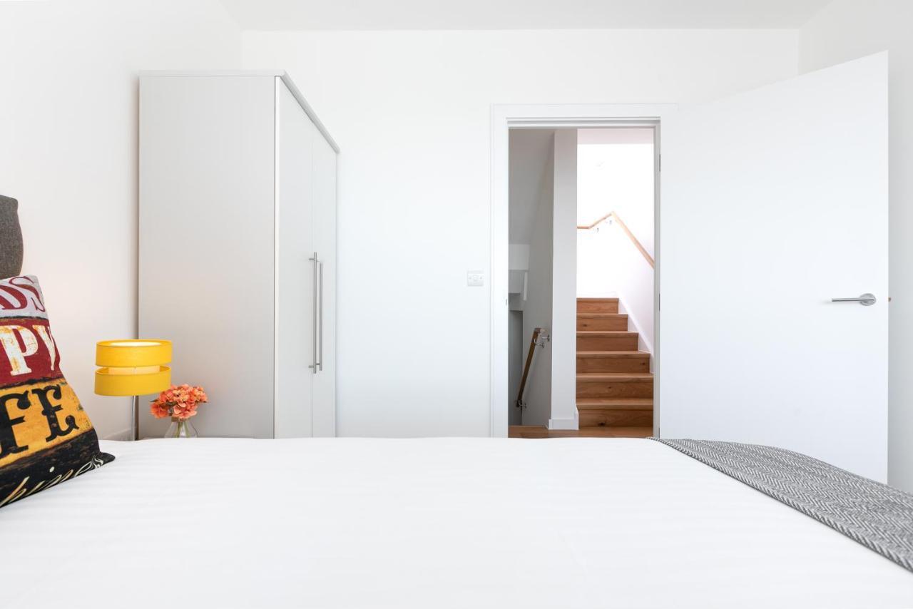 Skyvillion - Olympic View London Stratford Apartment Екстериор снимка